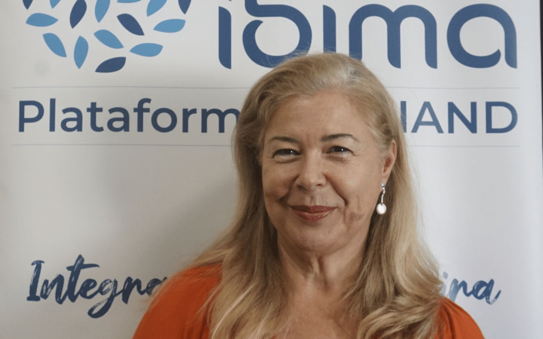 LAURA LEYVA FERNÁNDEZ