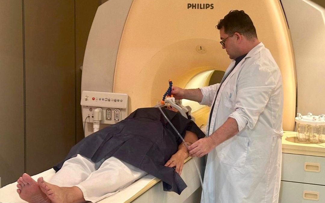 Málaga incorpora por primera vez un olfatómetro conectado a resonancia magnética para estudiar la pérdida de olfato en enfermedades neurodegenerativas
