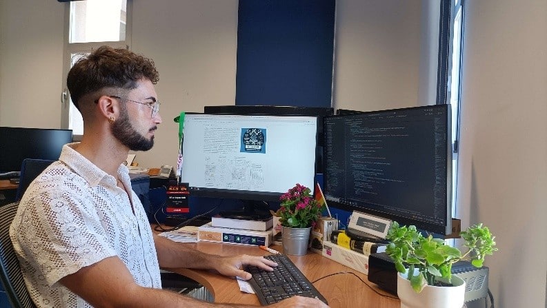 Cómo combinar inteligencia artificial y conocimiento experto para inferir redes genéticas